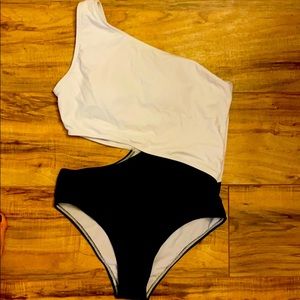 One piece swimsuit